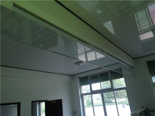 解說固定式剛性擋煙垂壁