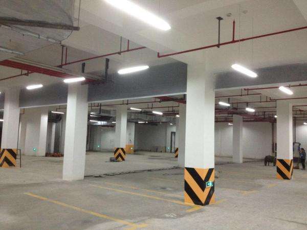 山東專業(yè)生產(chǎn)擋煙垂壁的廠家